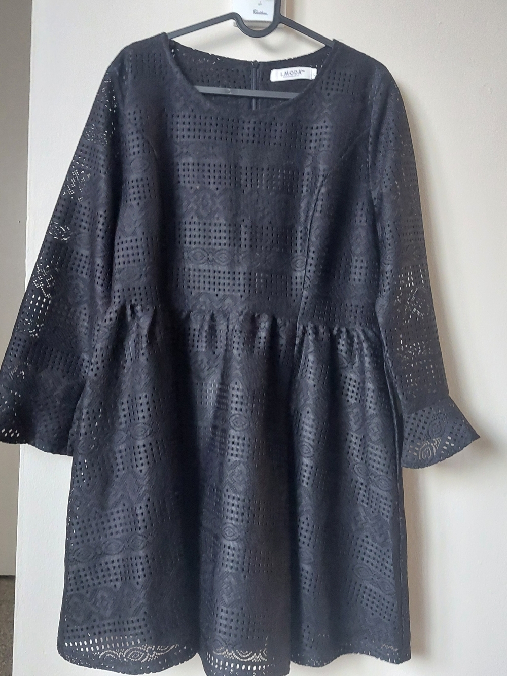Black Long-sleeves Dress (M)